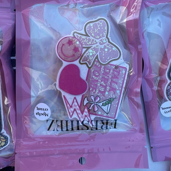 Simply southern car air freshener freshiez “Talk dirty to me” - Picture 2 of 2